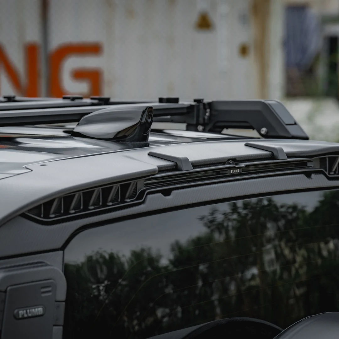 Defender dry carbon tail wing kit installed